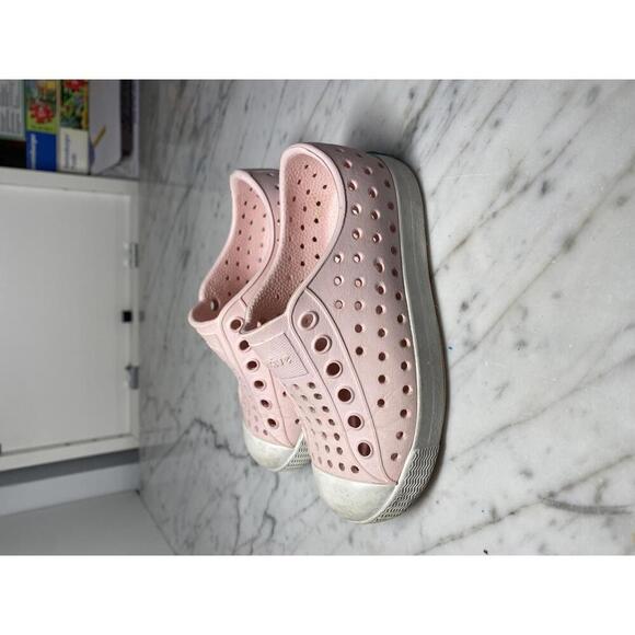 Native toddler girls shoe size 7 pink - Picture 4 of 6